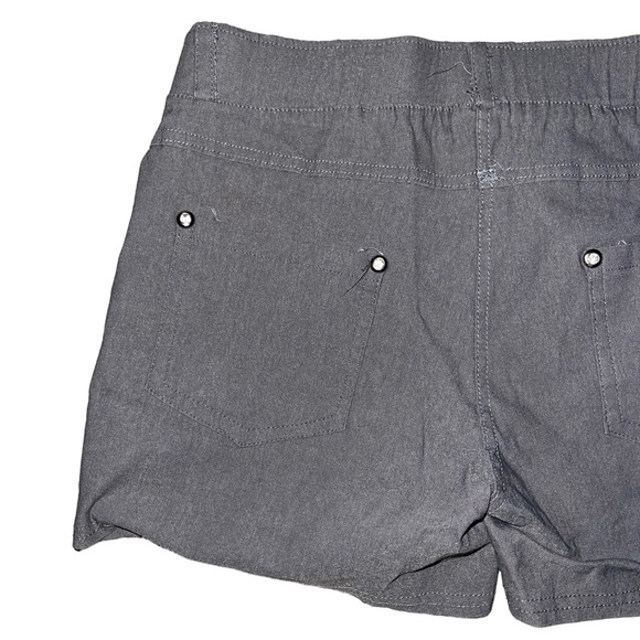 Women’s Shorts - Picture 5 of 5